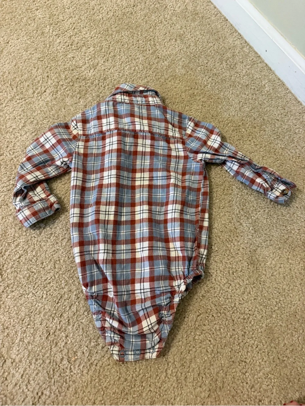 Carter’s 12 M long sleeve Boys Plaid Shirt and Corduroy Pants Set